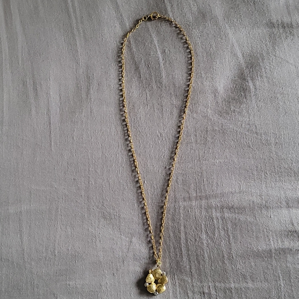 18kt Yellow Gold and White Gold Pendant.